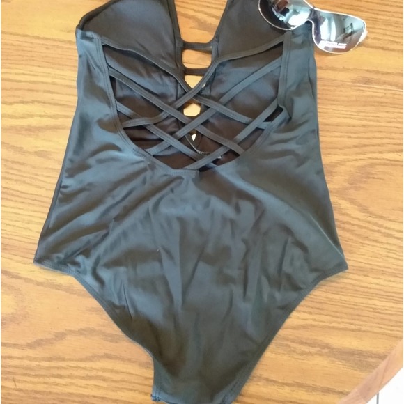 One piece black halter swimsuit - Picture 3 of 5